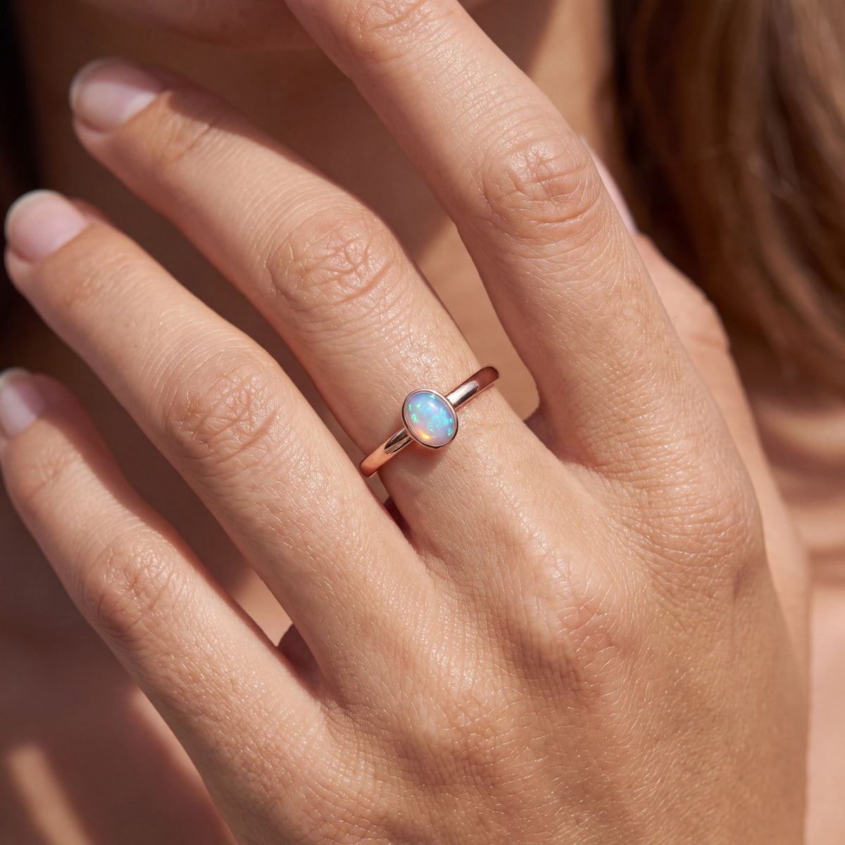 True Flame – Bague ovale, opale cristal, argent doré rose