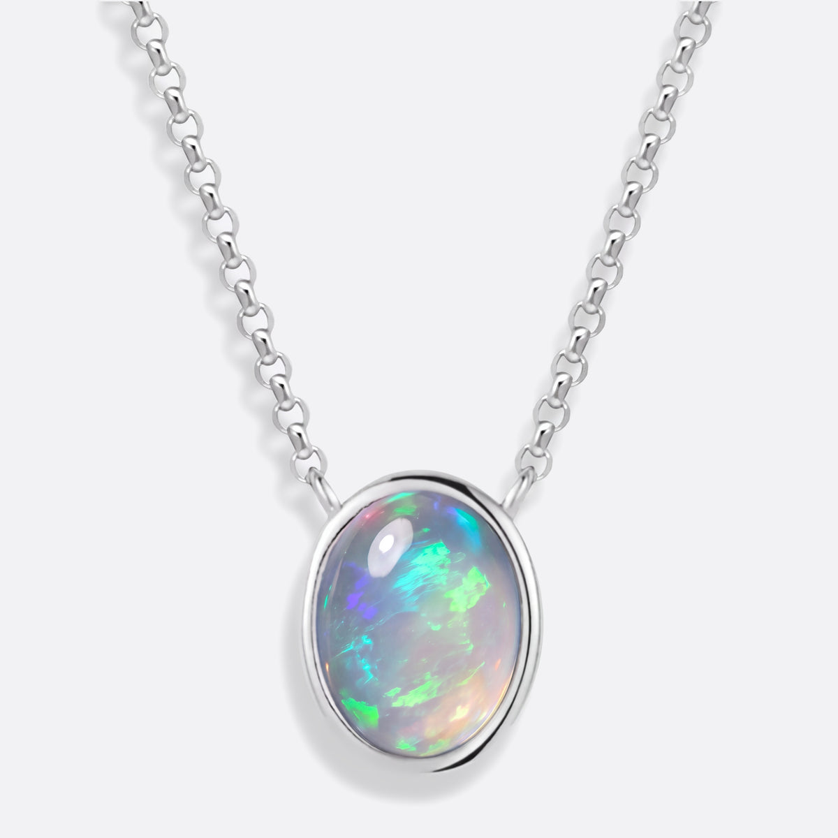 Opal-Kette 925 Silber, ovaler Welo-Opal, vorne