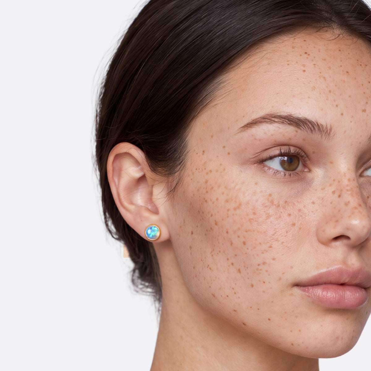 True Flame Round Earrings Crystal Opal Or